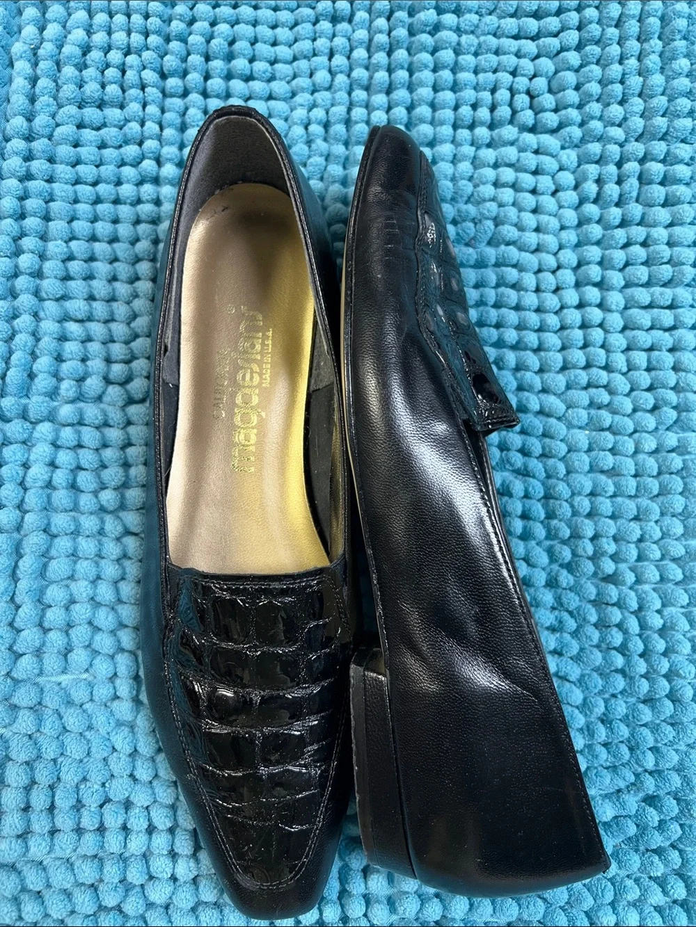 Ladies Black Croc-Embossed Slip-On Loafers